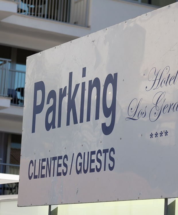 Parking Hotel Los Geranios