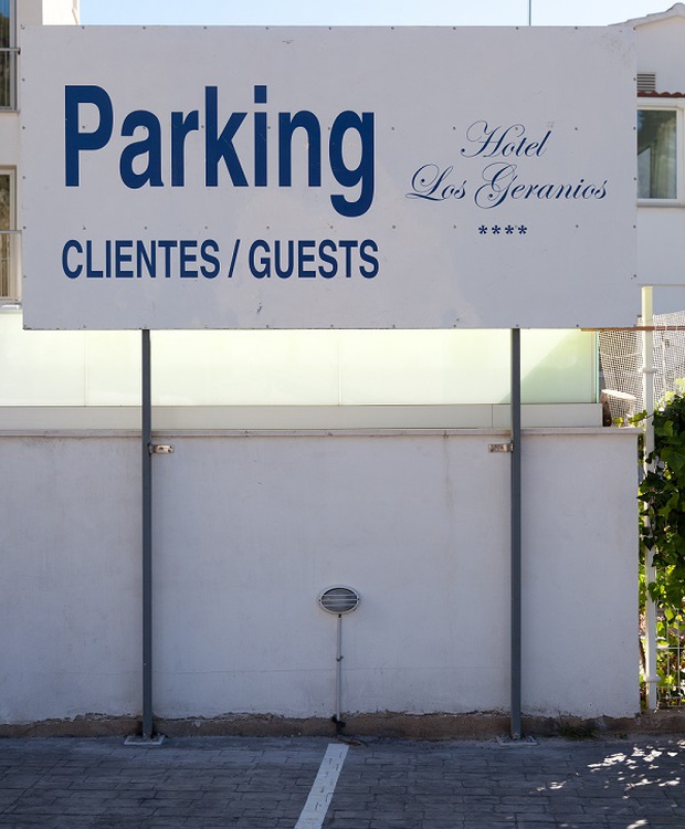 Parking Hotel Los Geranios